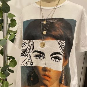 Zara Graphic Tee ♡
